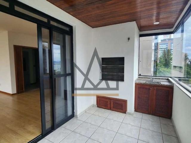 Apartamento para Locação em Florianópolis/SC Centro 3 Quartos