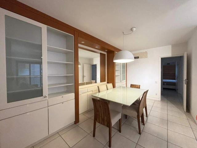 Apartamento para Locação em Florianópolis/SC Centro 3 Quartos