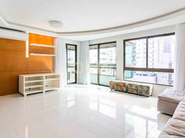 Apartamento para Locação em Florianópolis/SC Centro 4 Quartos