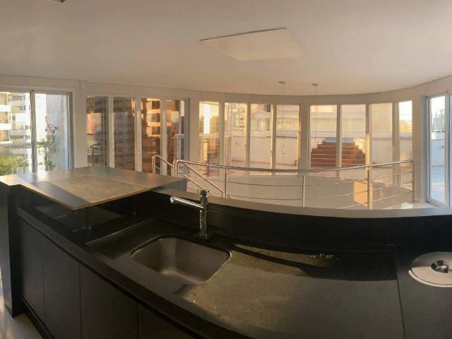 Apartamento para Locação em Florianópolis/SC Centro 4 Quartos