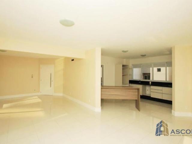 Apartamento para Locação em Florianópolis/SC Centro 4 Quartos