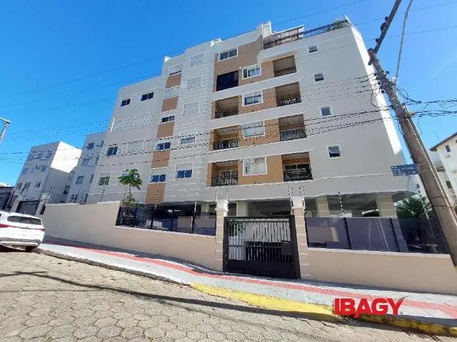 Apartamento para Locação em Florianópolis/SC Abraão 2 Quartos