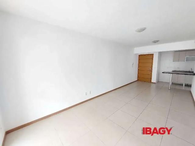 Apartamento para Locação em Florianópolis/SC Abraão 3 Quartos