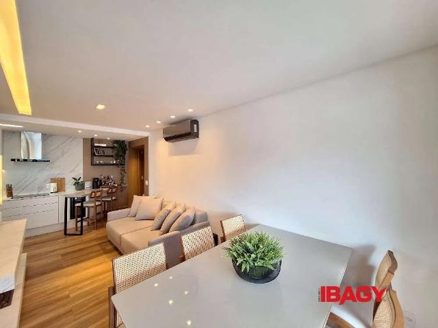 Apartamento para Locação em Florianópolis/SC Abraão 3 Quartos