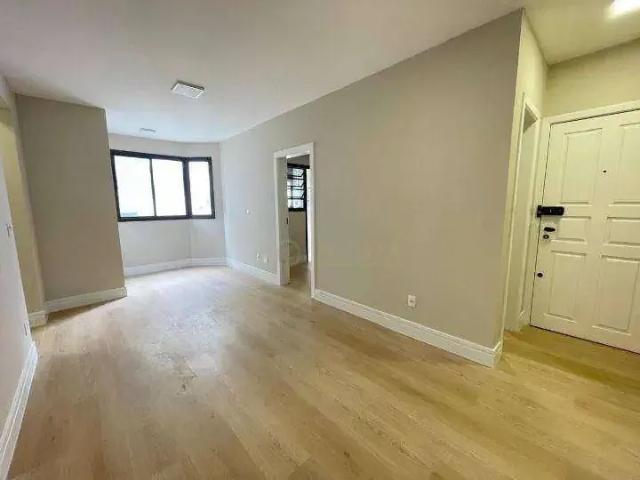 Apartamento para Locação em Florianópolis/SC Agronômica 2 Quartos