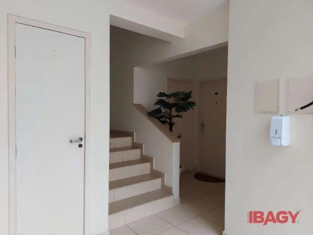 Apartamento para Locação em Florianópolis/SC Bom Abrigo 2 Quartos