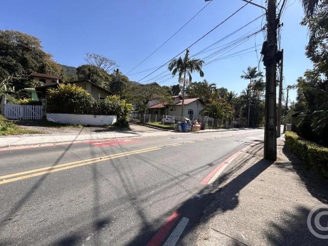 Apartamento para Locação em Florianópolis/SC Lagoa da Conceição 3 Quartos