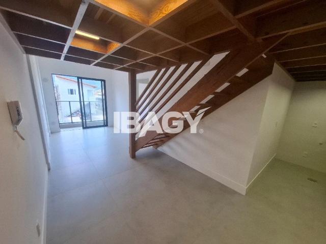 Apartamento para Locação em Florianópolis/SC Monte Verde 2 Quartos