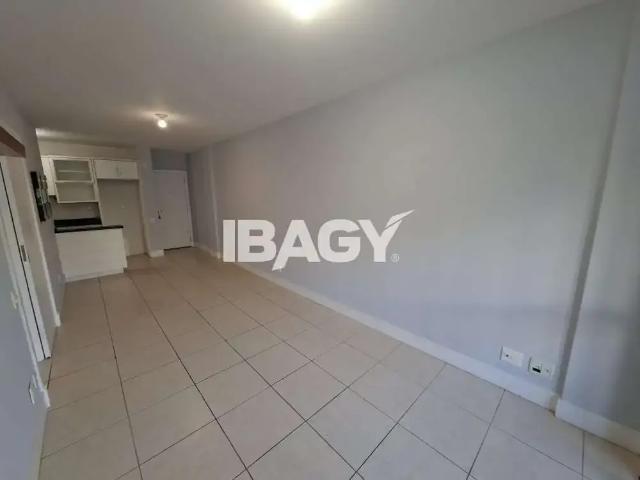 Apartamento para Locação em Florianópolis/SC Pantanal 3 Quartos