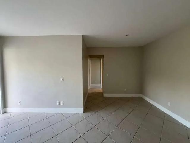 Apartamento para Locação em Florianópolis/SC Trindade 3 Quartos