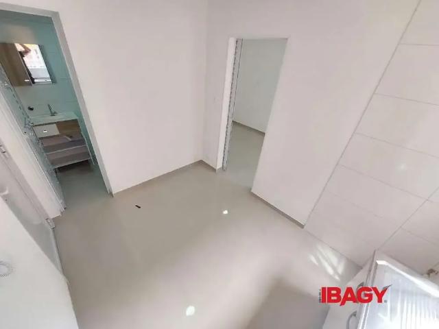 Apartamento para Locação em Florianópolis/SC Trindade 1 Quartos