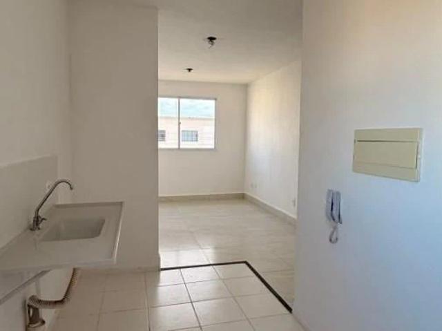 Apartamento para Locação em Goiânia/GO Setor Garavelo 2 Quartos