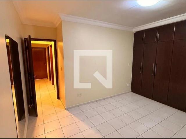 Apartamento para Locação em Goiânia/GO Serrinha 5 Quartos