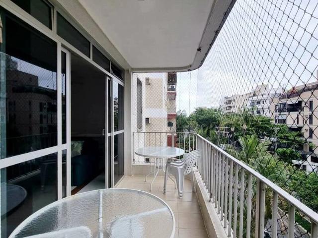 Apartamento para Locação em Guarujá/SP Enseada 4 Quartos