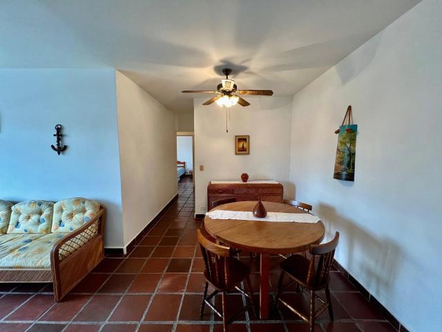 Apartamento para Locação em Guarujá/SP Enseada 2 Quartos