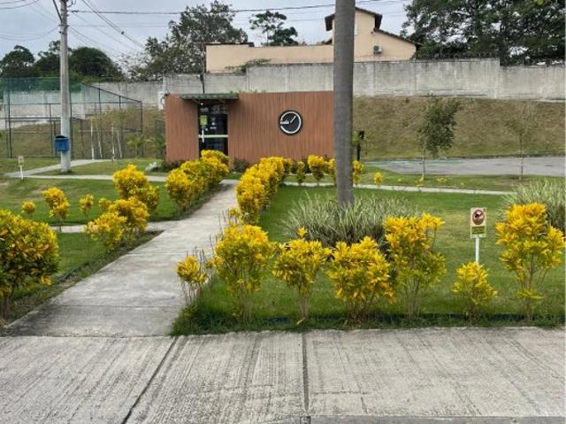 Apartamento para Locação em Itaboraí/RJ Venda das Pedras 2 Quartos