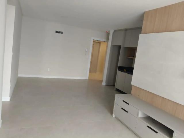 Apartamento para Locação em Itajaí/SC Vila Operária 3 Quartos