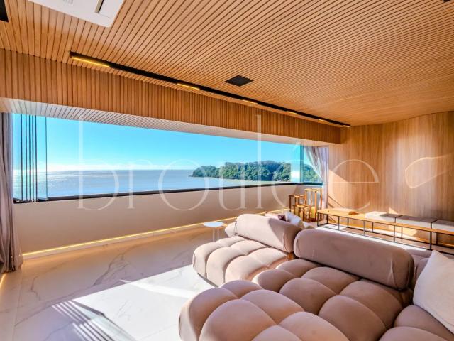 Apartamento para Locação em Itajaí/SC Cabeçudas 3 Quartos