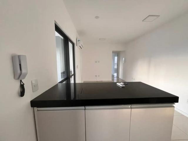Apartamento para Locação em Itajaí/SC Centro 2 Quartos