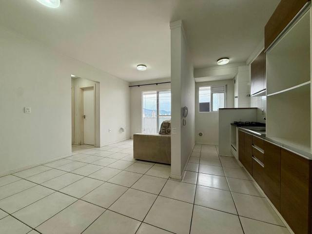 Apartamento para Locação em Itajaí/SC São João 2 Quartos