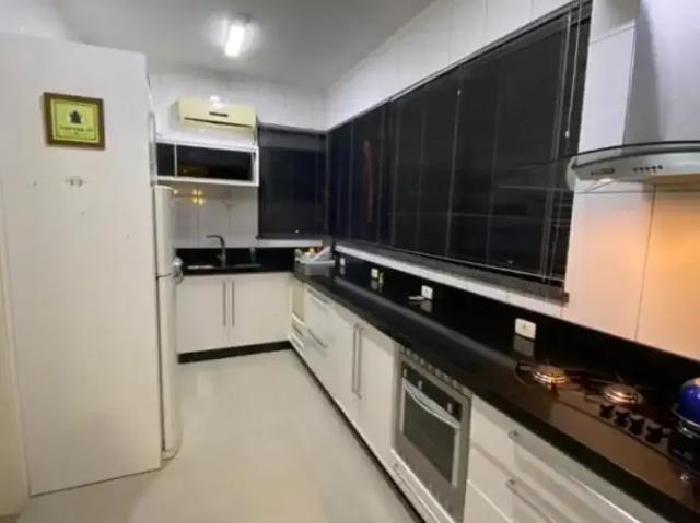 Apartamento para Locação em Itapema/SC Meia Praia 4 Quartos