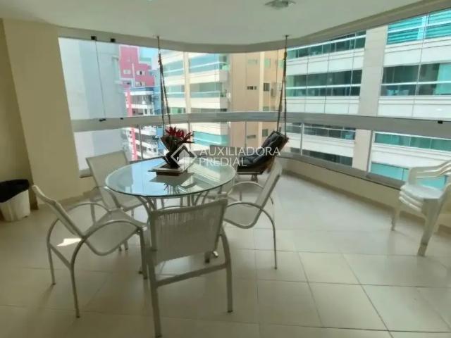 Apartamento para Locação em Itapema/SC Meia Praia 4 Quartos