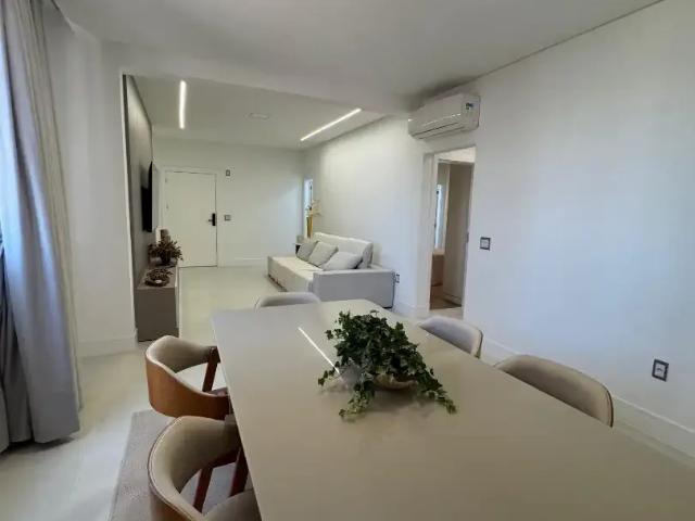 Apartamento para Locação em Itapema/SC Meia Praia 4 Quartos