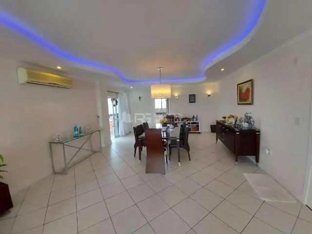 Apartamento para Locação em Itapema/SC Meia Praia 4 Quartos