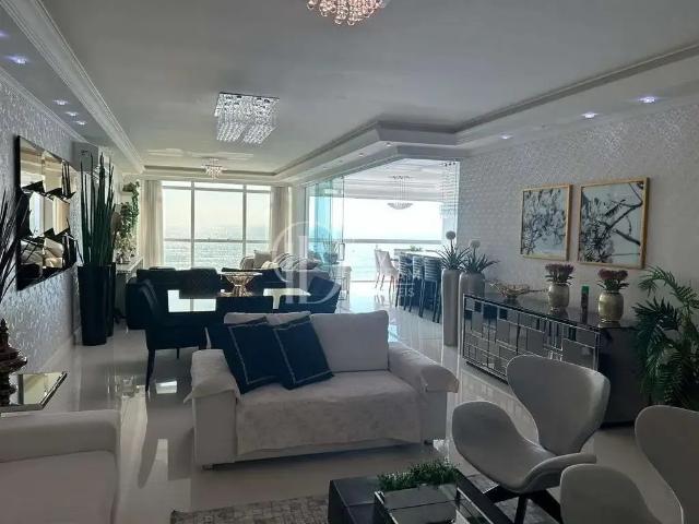 Apartamento para Locação em Itapema/SC Meia Praia 5 Quartos