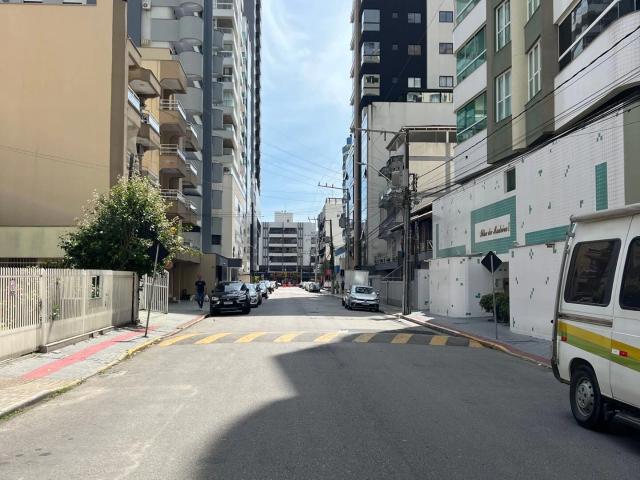 Apartamento para Locação em Itapema/SC Meia Praia 2 Quartos
