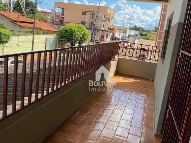 Apartamento para Locação em Itumbiara/GO Setor Santos Dumont 3 Quartos