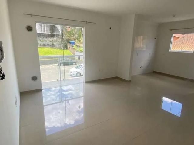 Apartamento para Locação em Joinville, Bom Retiro, 2 dormitórios, 1 banheiro, 1 vaga