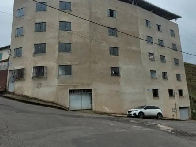 Apartamento para Locação em Juiz de Fora, Bom Jardim, 3 dormitórios, 1 banheiro, 1 vaga