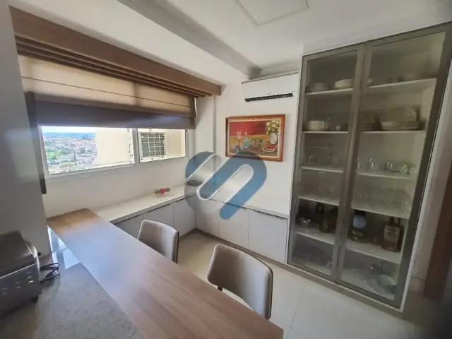 Apartamento para Locação em Londrina/PR Centro 3 Quartos
