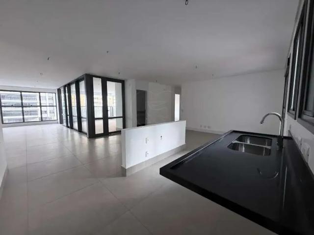 Apartamento para Locação em Londrina/PR Gleba Palhano 3 Quartos