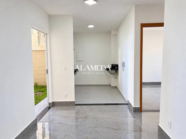 Apartamento para Locação em Londrina/PR Jardim Maria Celina 2 Quartos