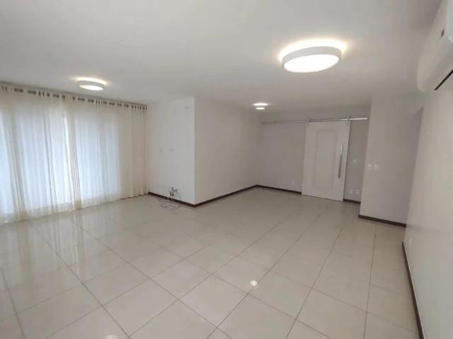 Apartamento para Locação em Macaé/RJ Praia do Pecado 3 Quartos