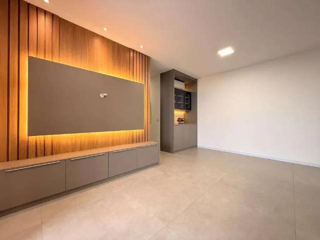 Apartamento para Locação em Maringá/PR Vila Bosque 3 Quartos