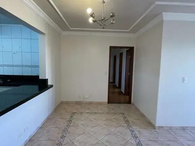 Apartamento para Locação em Maringá/PR Zona 07 4 Quartos