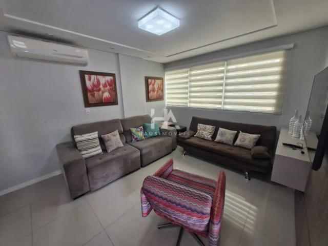 Apartamento para venda ou locação no bairro Meia Praia com 117 m² e 3 dormitórios/quartos