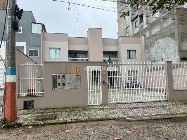 Apartamento para Locação em Navegantes/SC Centro 2 Quartos