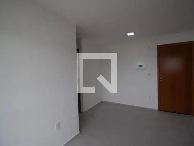 Apartamento para Locação em São Gonçalo/RJ Rio do Ouro 2 Quartos