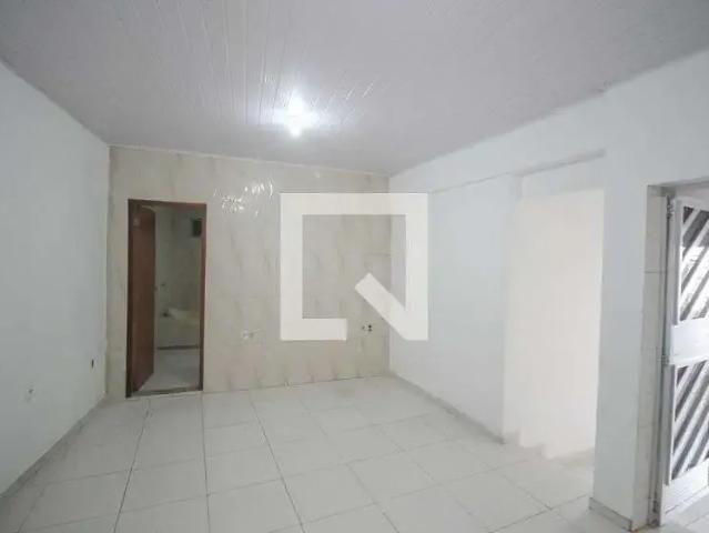 Apartamento para Locação em Nova Iguaçu/RJ Cerâmica 2 Quartos