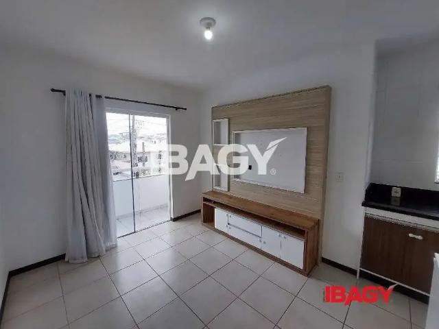 Apartamento para Locação em Palhoça/SC Aririu 2 Quartos