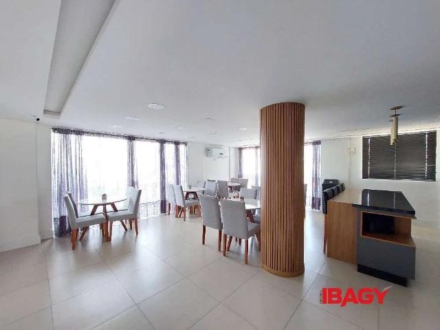 Apartamento para Locação em Palhoça/SC Aririu 2 Quartos