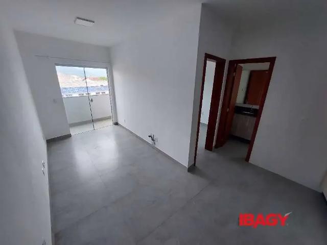 Apartamento para Locação em Palhoça/SC Barra do Aririú 1 Quartos