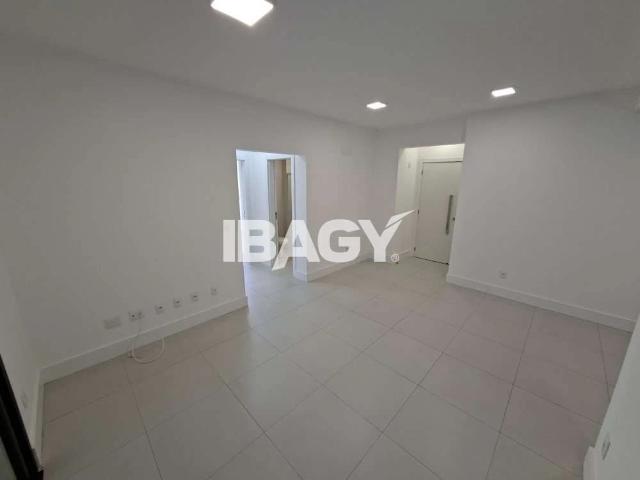 Apartamento para Locação em Palhoça/SC Pedra Branca 2 Quartos
