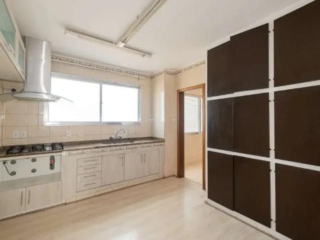 Apartamento para Locação em Pelotas/RS Centro 3 Quartos