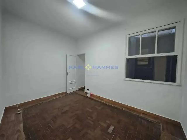 Apartamento para Locação em Petrópolis/RJ Centro 1 Quartos