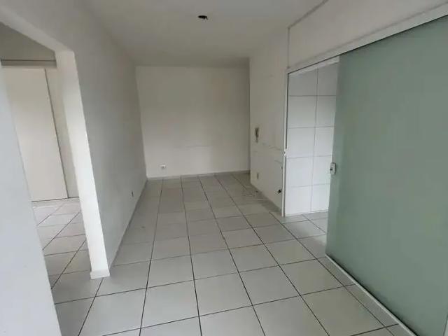 Apartamento para Locação em Pindamonhangaba/SP Loteamento Residencial Andrade 2 Quartos